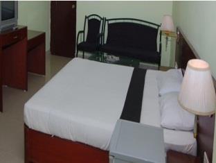 Secundurabad Priya Residency Hotel מראה חיצוני תמונה